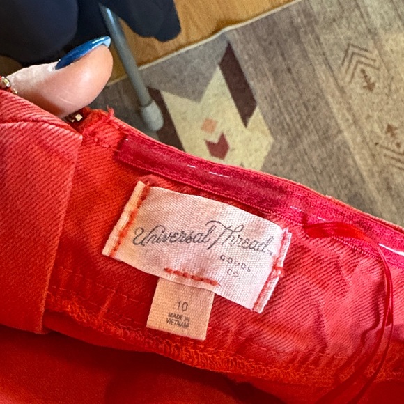 Universal Thread Scarlet Top - Picture 2 of 2